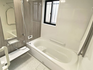バスルームリフォーム 明るく過ごしやすい空間になったバスルームと洗面所